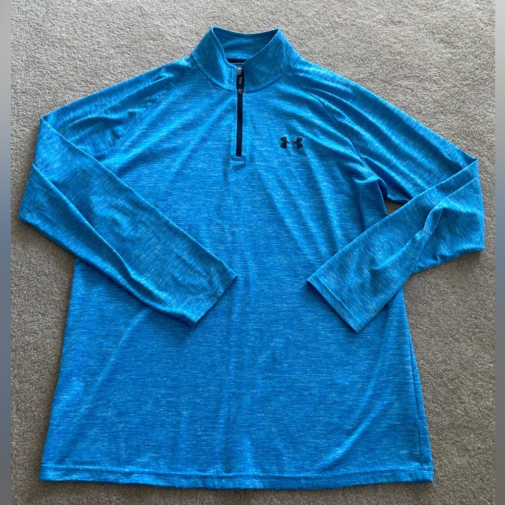 UA golf pullover